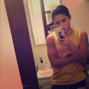 Meet your Posher, Juliana